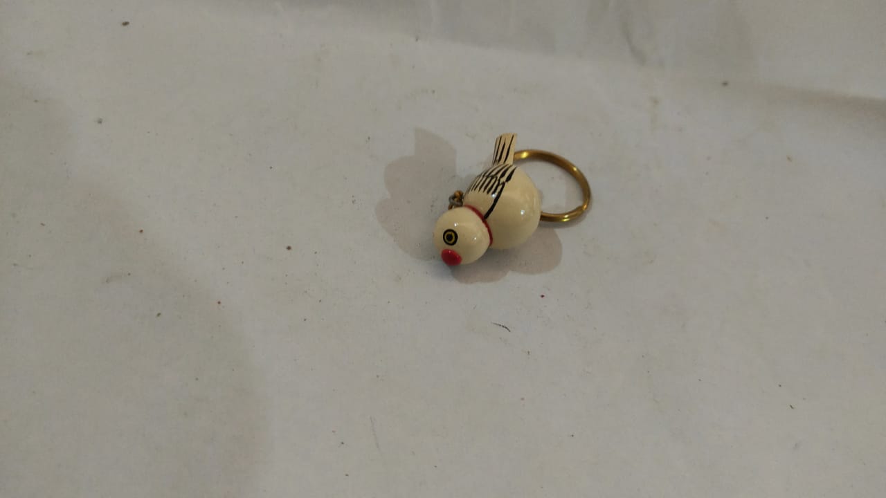 Etikoppaka bird key chain
