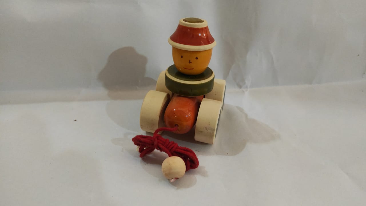 Etikoppaka wind up toy