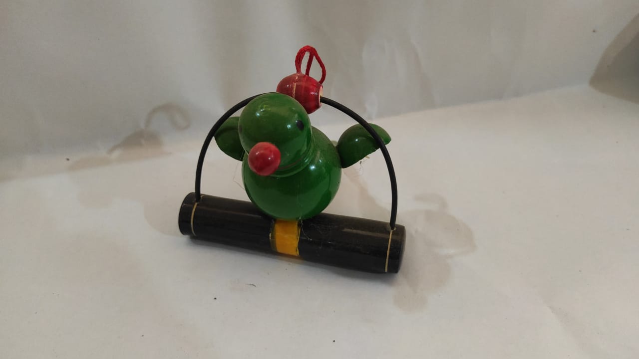 Etikoppaka wind bird