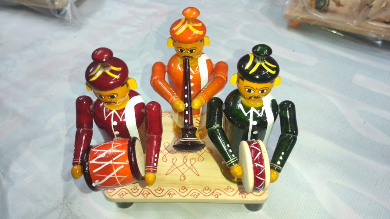 Etikoppaka musicians